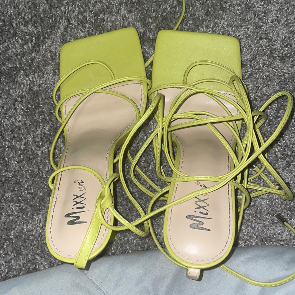 Lime green Cross Tie Heels💚